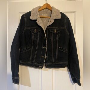 Vintage 90’s cropped denim jacket with shearling lining trucker western